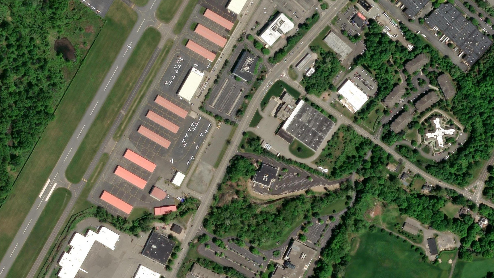 120 PASSAIC AVENUE, FAIRFIELD, NJ（本社・衛星）