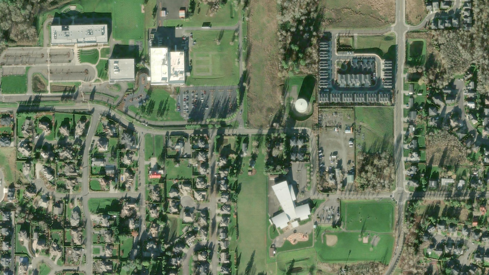 4637 NW 18TH AVENUE, CAMAS, WA(本社・衛星)