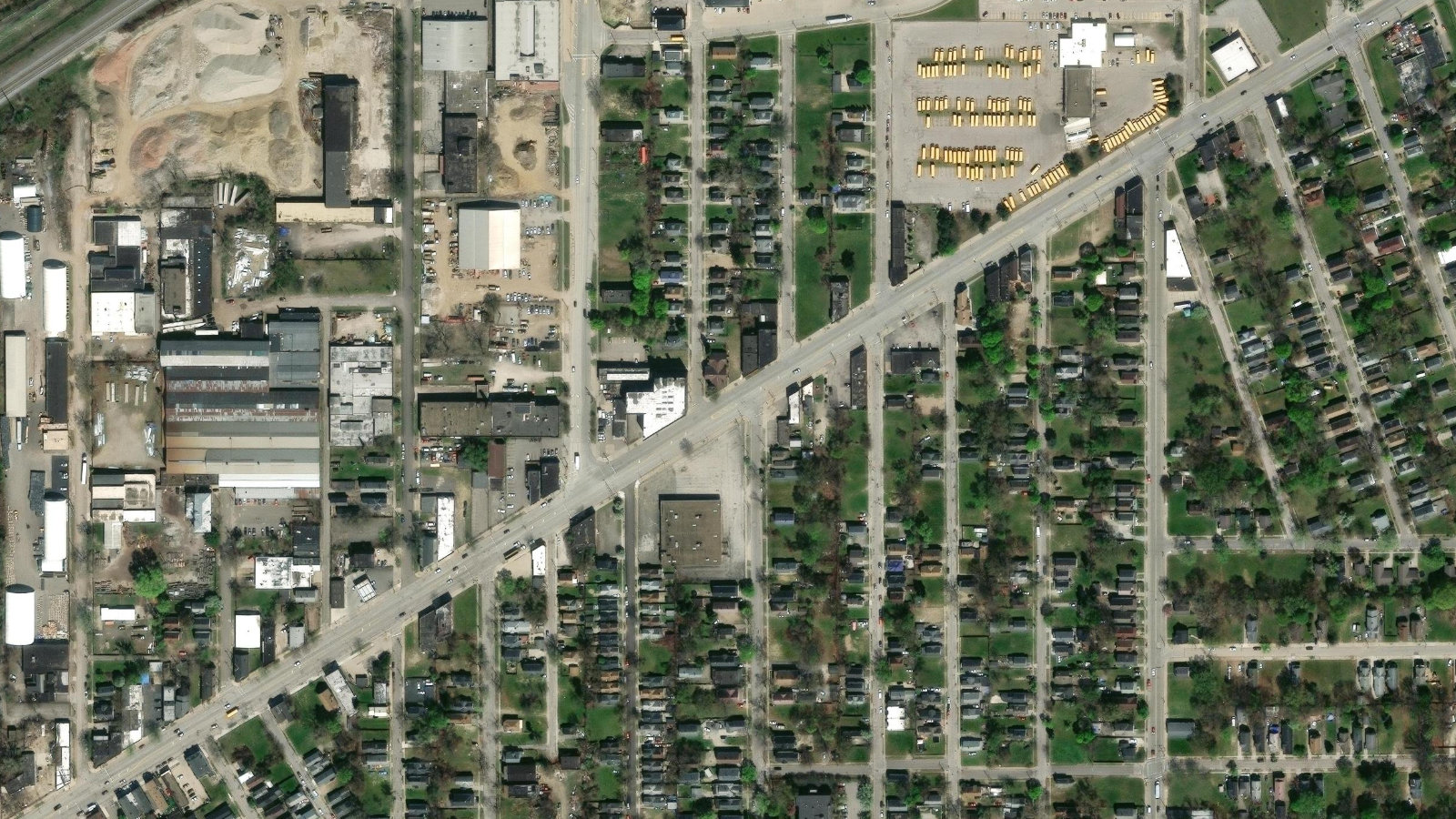 22801 ST CLAIR AVE, CLEVELAND, OH(本社・衛星)