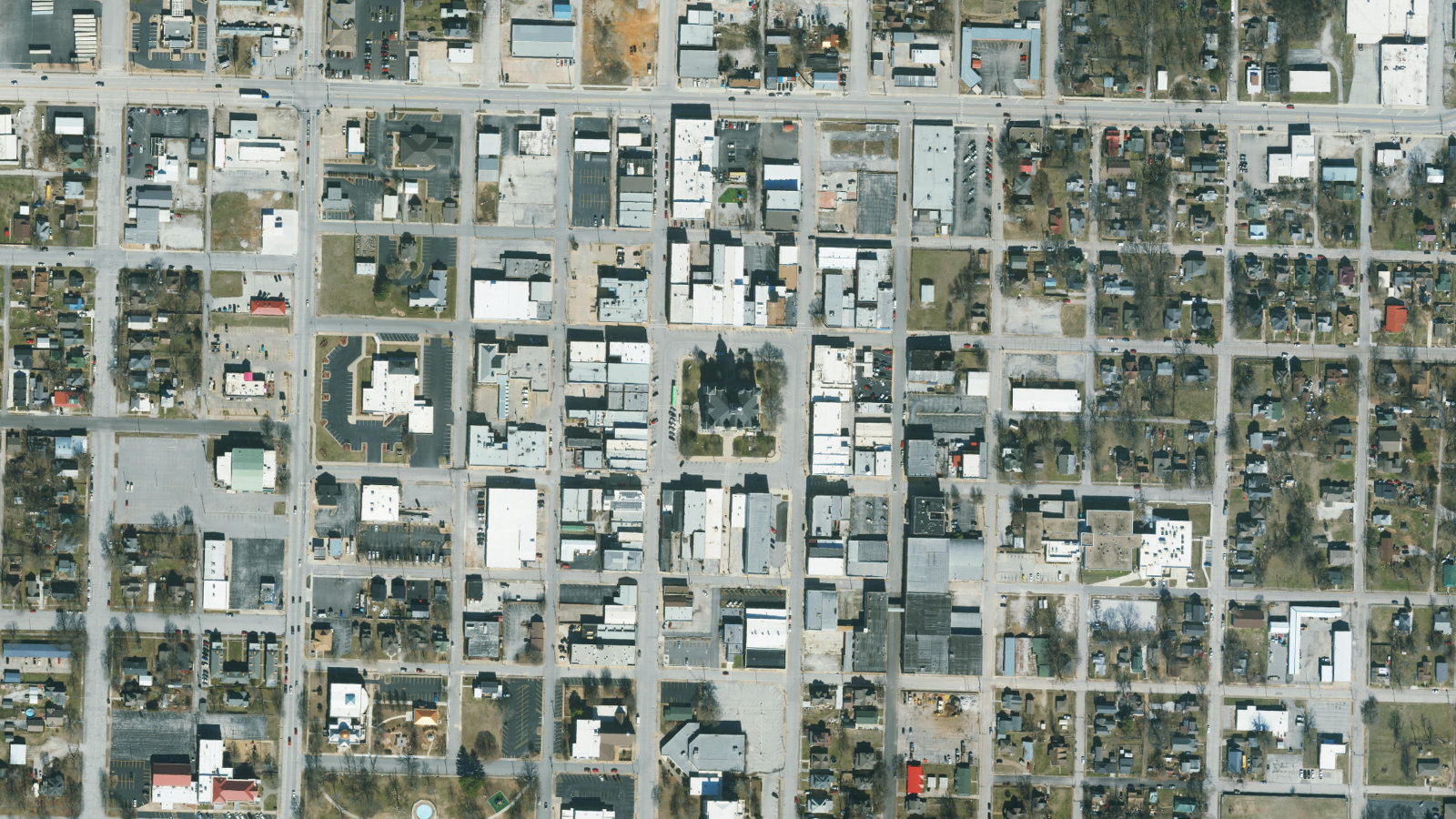 NO. 1 LEGGETT ROAD, CARTHAGE, MO（本社・衛星）