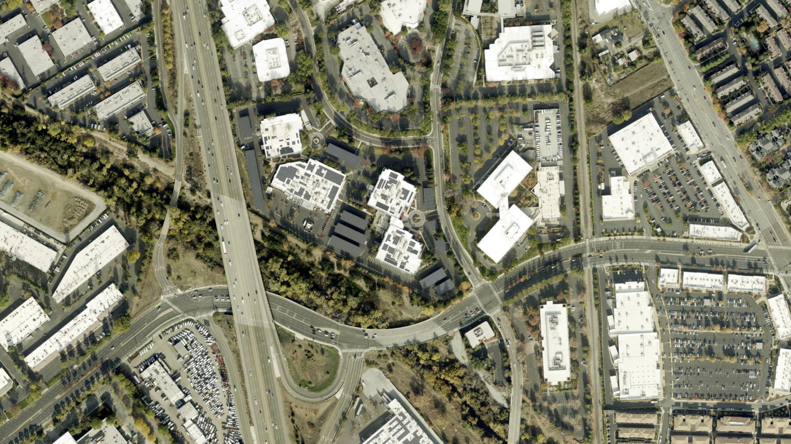 1001 RIDDER PARK DRIVE, SAN JOSE, CA（本社・衛星）