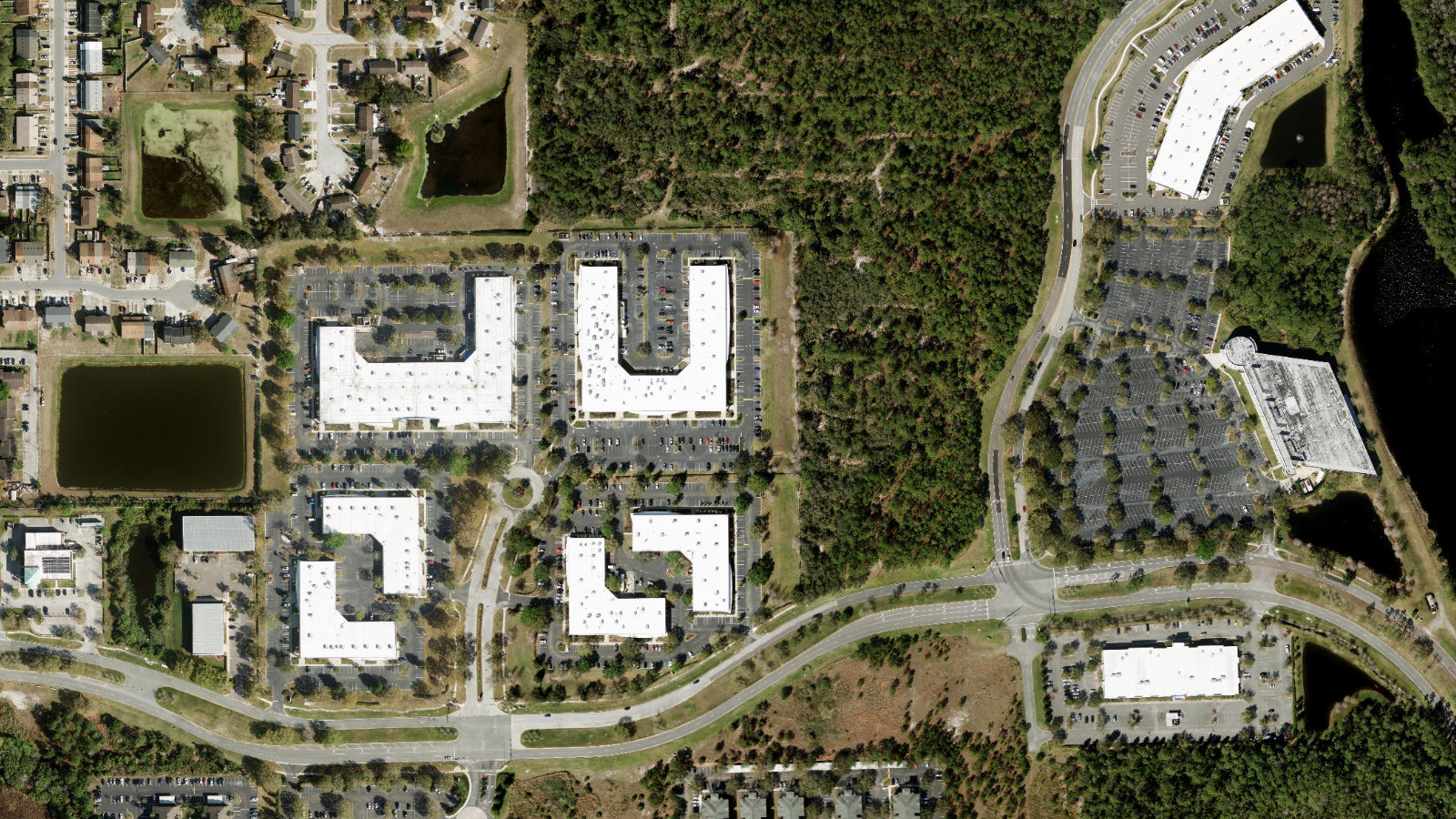 2603 CHALLENGER TECH CT, ORLANDO, FL（本社・衛星）