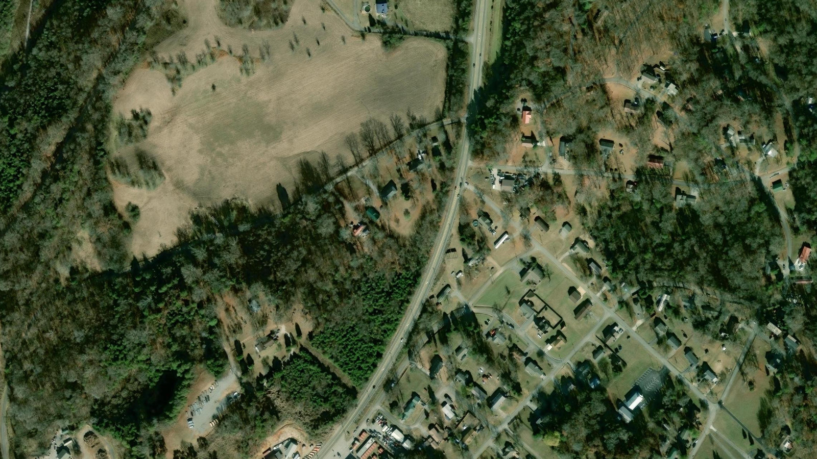 5075 KIMBERLY WAY, LOUDON, TN（本社・衛星）