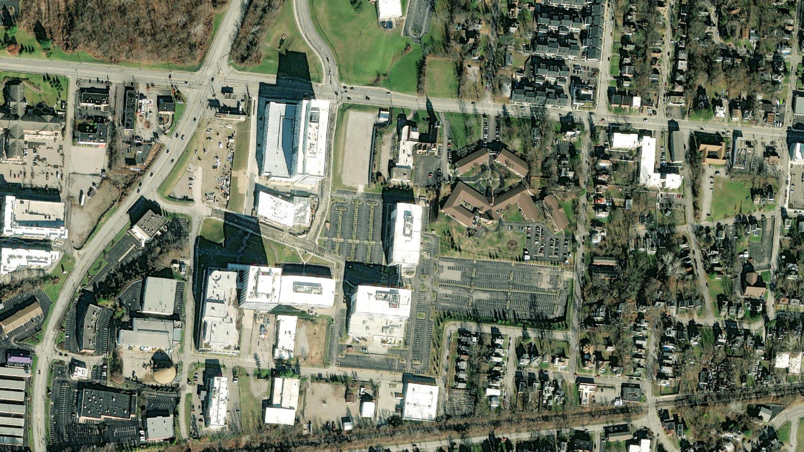 5375 MEDPACE WAY, CINCINNATI, OH(本社・衛星)