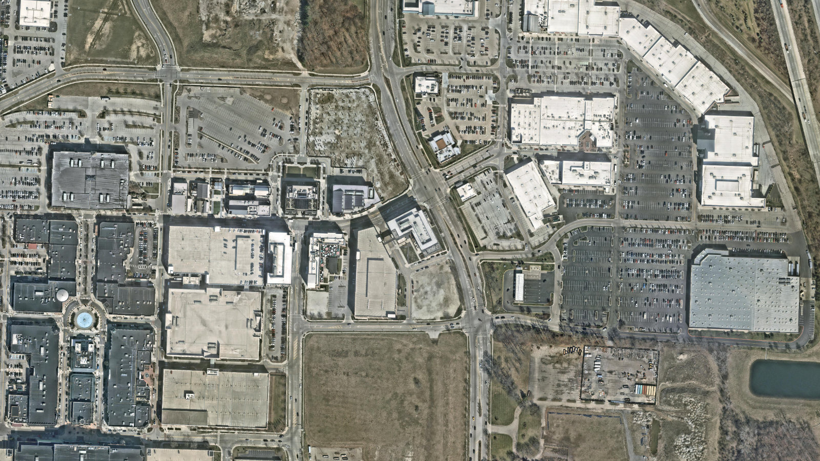 4131 WORTH AVENUE, COLUMBUS, OH（本社・衛星）