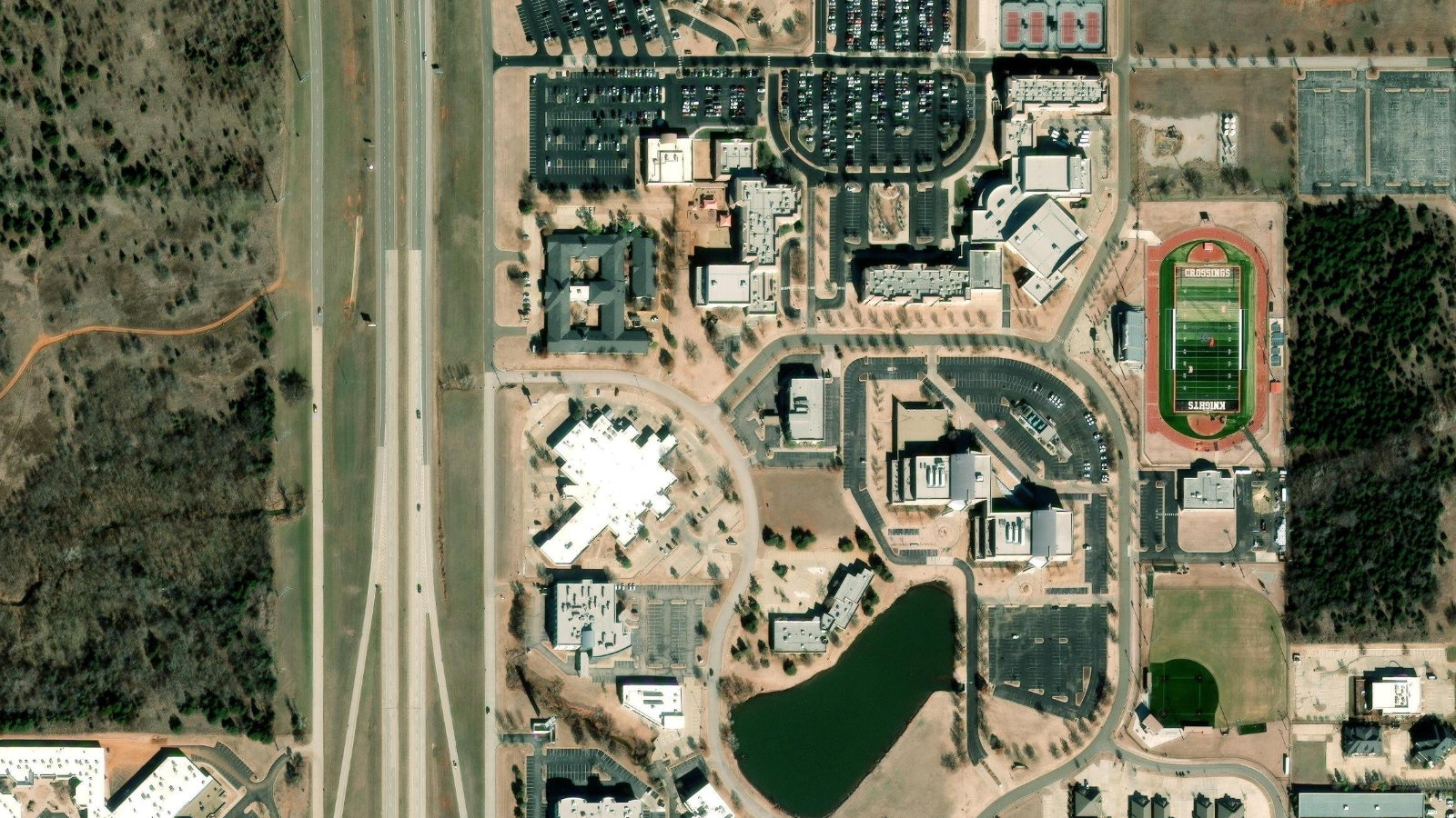14201 WIRELESS WAY, OKLAHOMA CITY, OK(本社・衛星)