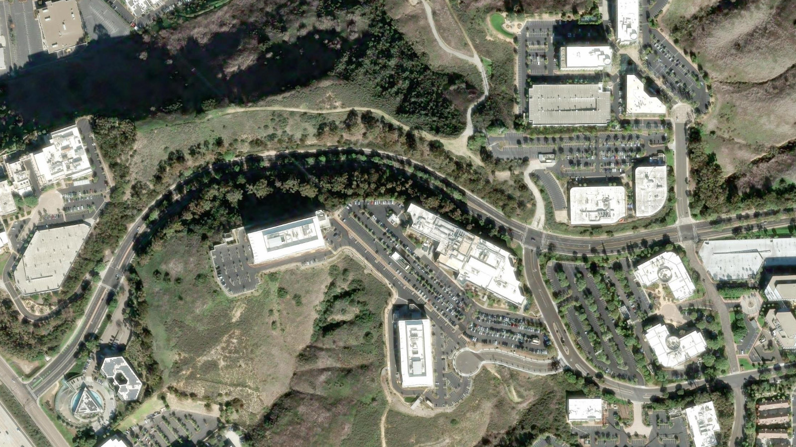 10770 WATERIDGE CIRCLE, SAN DIEGO, CA(本社・衛星)