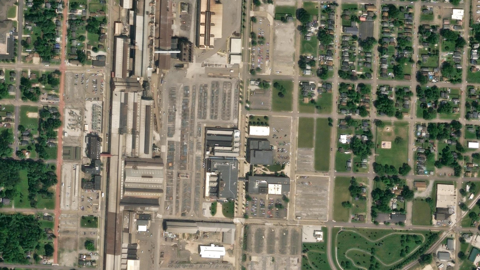 1835 DUEBER AVENUE SW, CANTON, OH（本社・衛星）