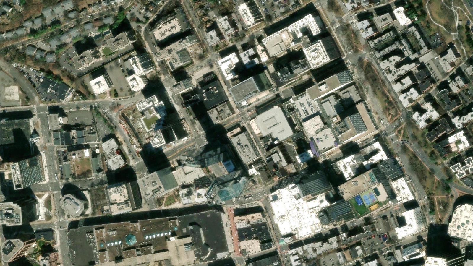 325 HAMILTON AVENUE, WHITE PLAINS, NY（本社・衛星）
