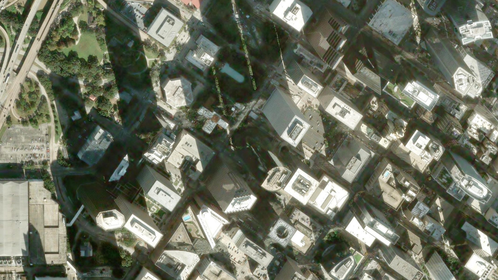 1000 LOUISIANA STREET, HOUSTON, TX(本社・衛星)