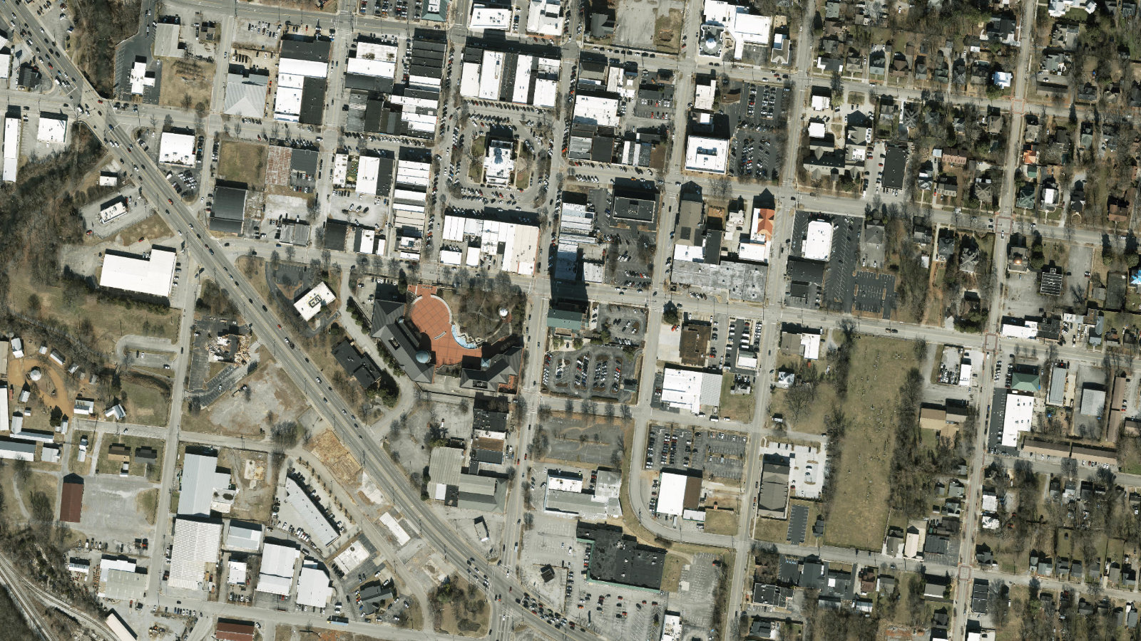 100 E. VINE ST, MURFREESBORO, TN(本社・衛星)
