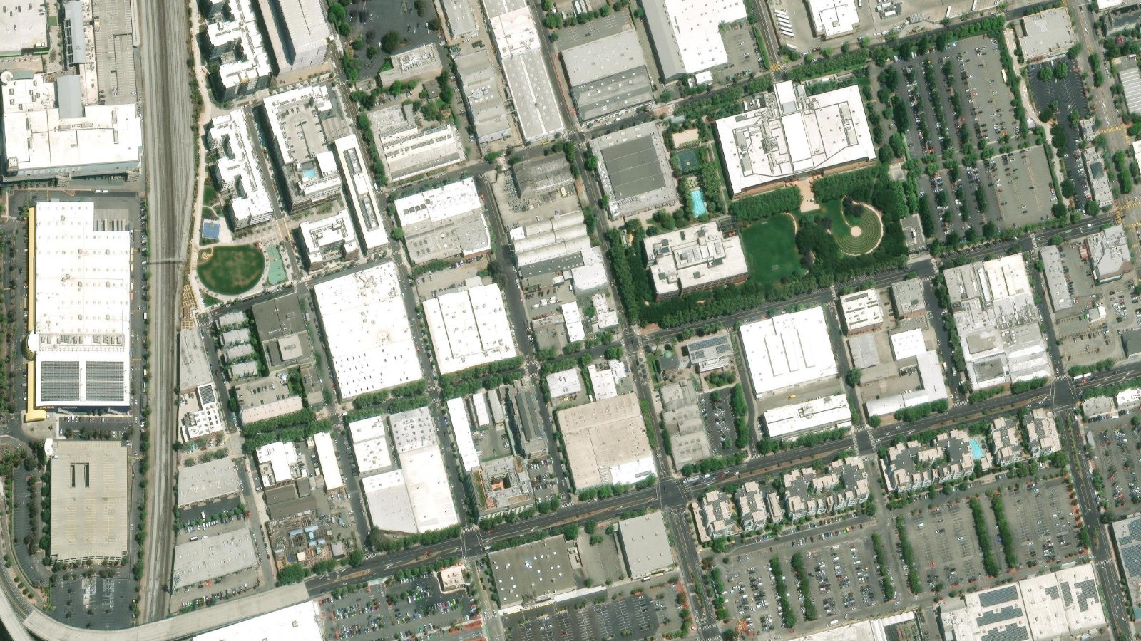 2100 POWELL STREET, 12TH, EMERYVILLE, CA(本社・衛星)