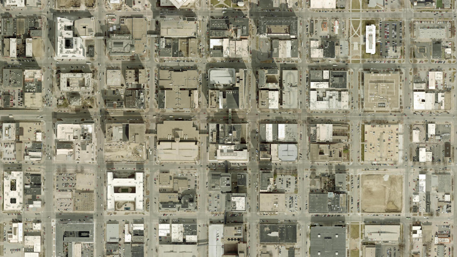 121 SOUTH 13TH ST, LINCOLN, NE（本社・衛星）