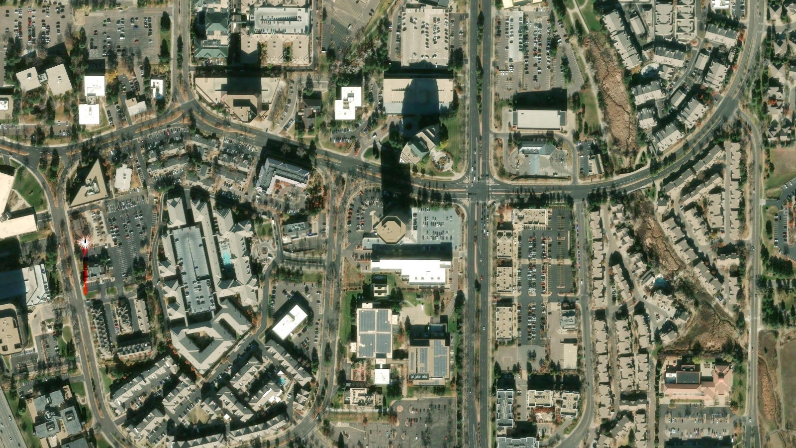 8400 E. PRENTICE AVENUE, GREENWOOD VILLAGE, CO(本社・衛星)