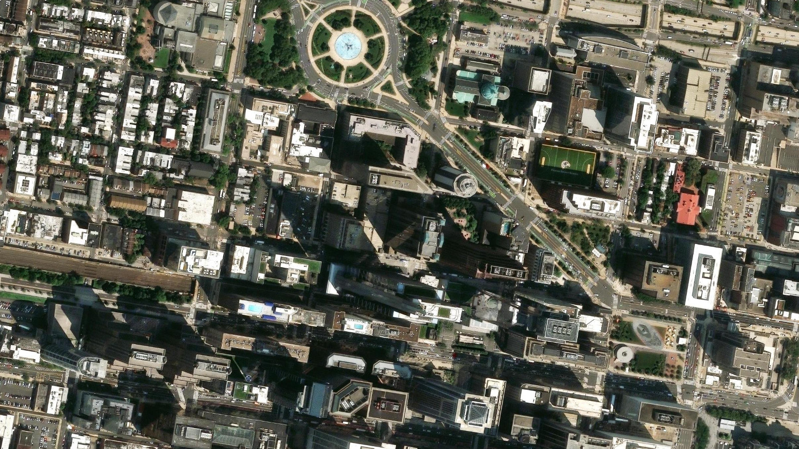 TWO LOGAN SQUARE, PHILADELPHIA, PA（本社・衛星）