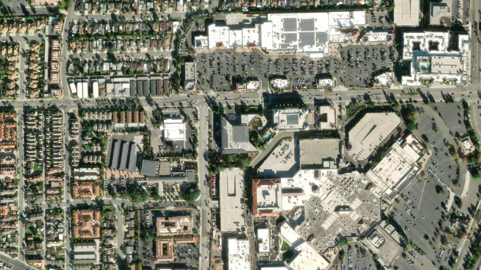 200 S. KRAEMER BLVD., BLDG. E, BREA, CA(本社・衛星)