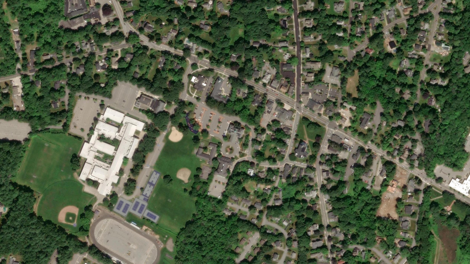 14 CROSBY DRIVE, 3RD, BEDFORD, MA（本社・衛星）