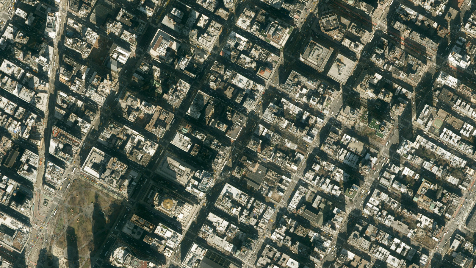 432 PARK AVENUE SOUTH, NEW YORK, NY（本社・衛星）