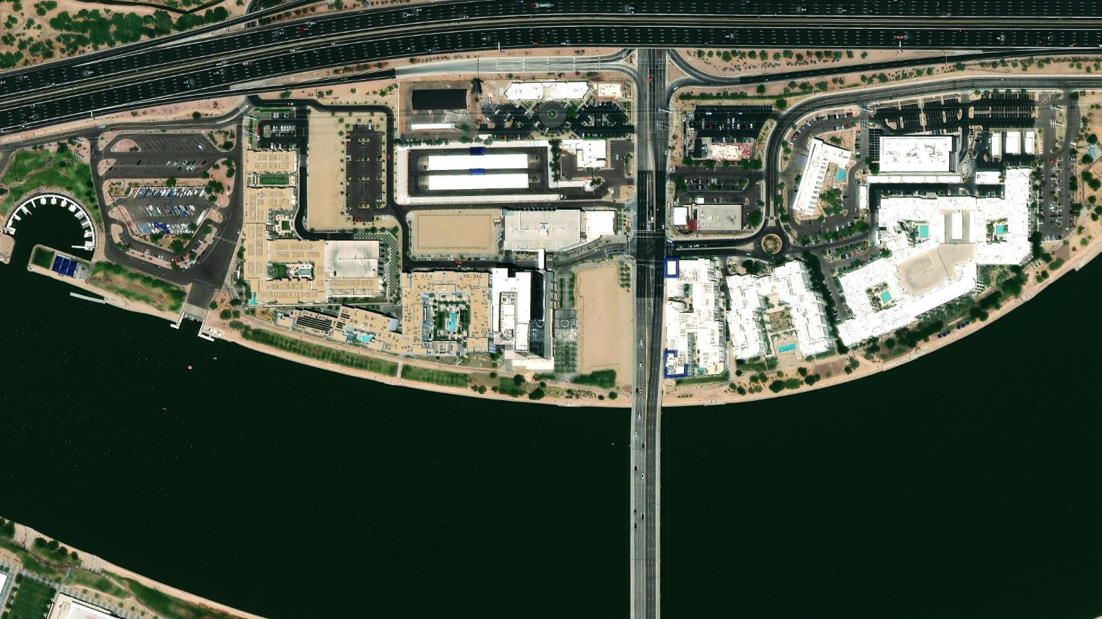 410 N. SCOTTSDALE ROAD, TEMPE, AZ(本社・衛星)