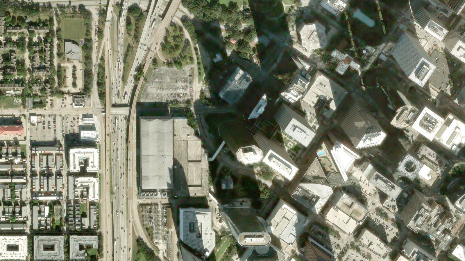 333 CLAY ST, HOUSTON, TX（本社・衛星）
