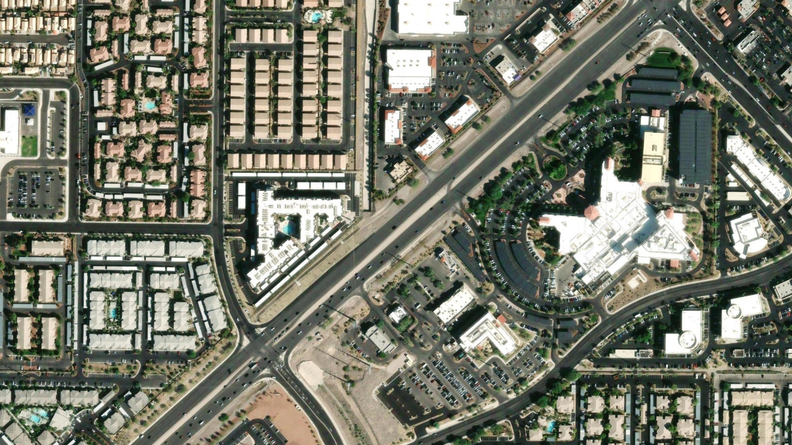 2615 ST. ROSE PARKWAY, HENDERSON, NV(本社・衛星)
