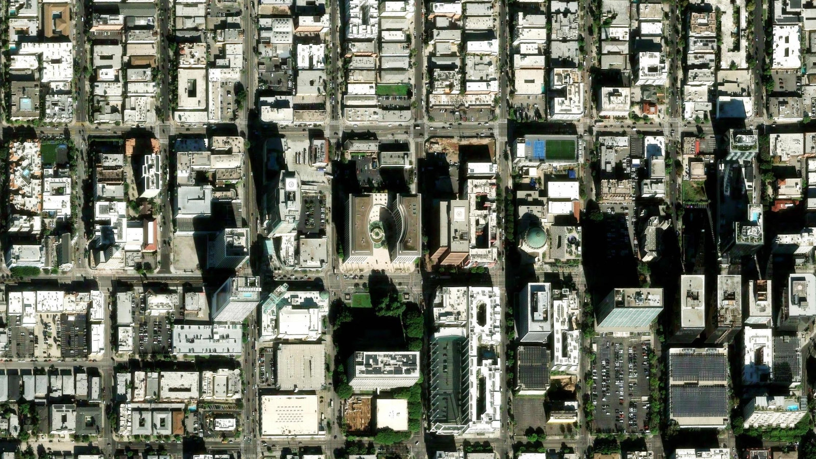 3701 WILSHIRE BLVD, LOS ANGELES, CA(本社・衛星)