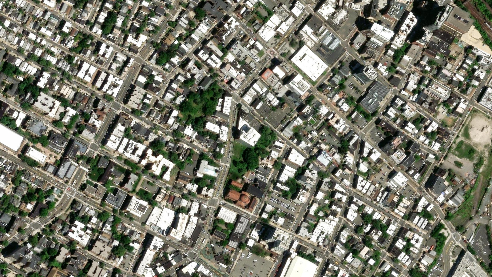 830 BERGEN AVENUE, JERSEY CITY, NJ(本社・衛星)