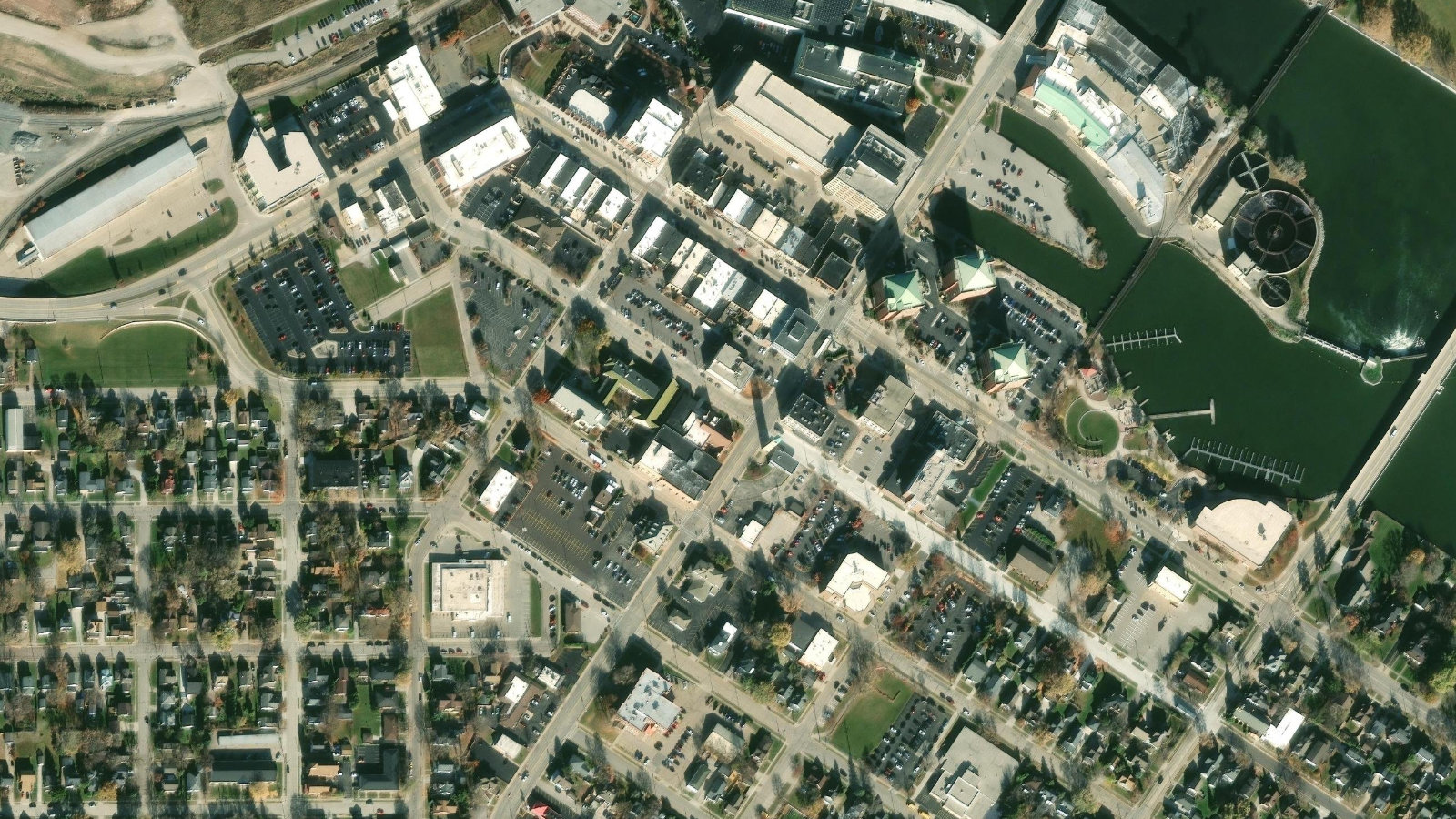 PLEXUS CORP, NEENAH, WI（本社・衛星）