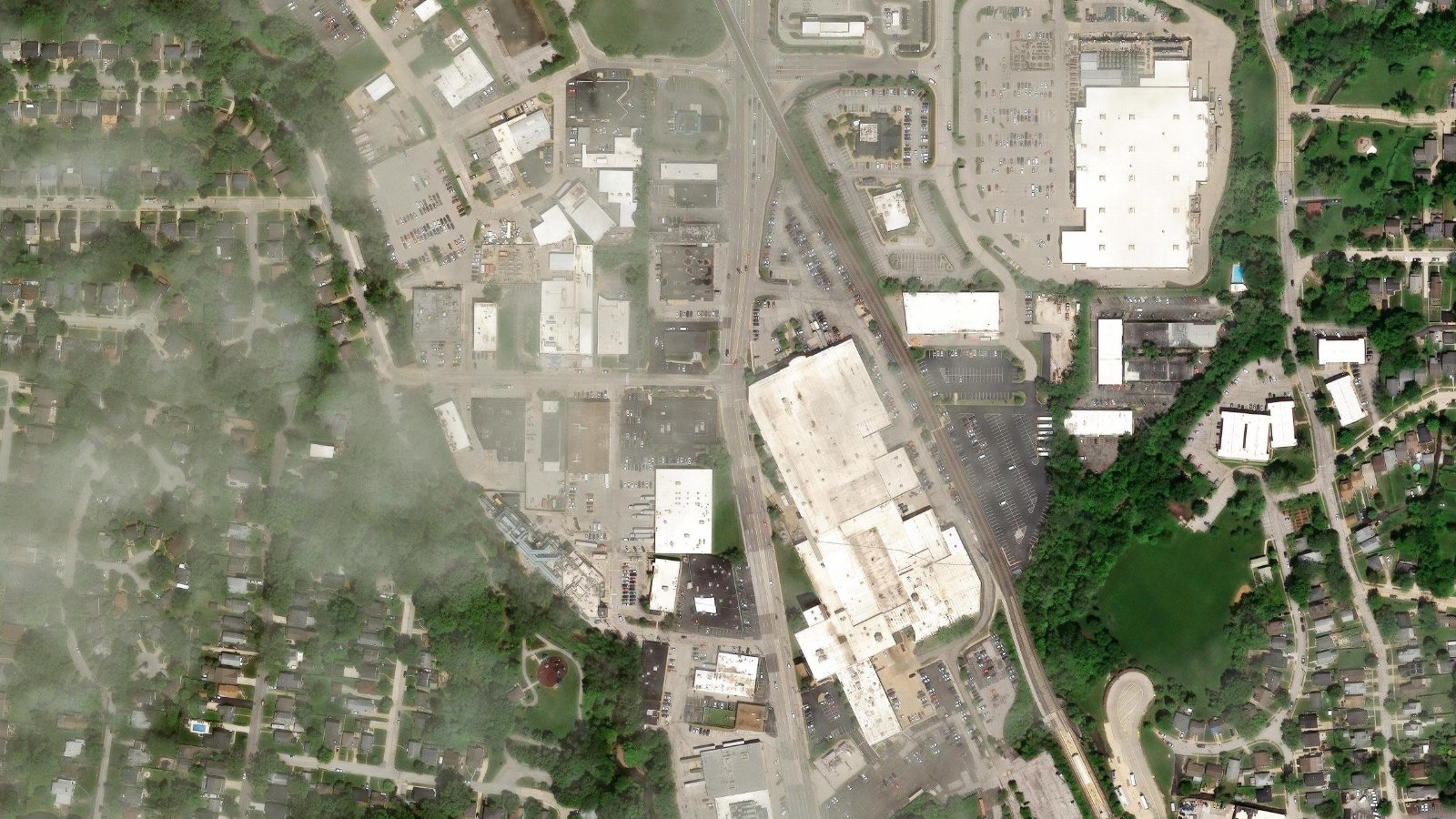 2503 S. HANLEY ROAD, ST. LOUIS, MO(本社・衛星)