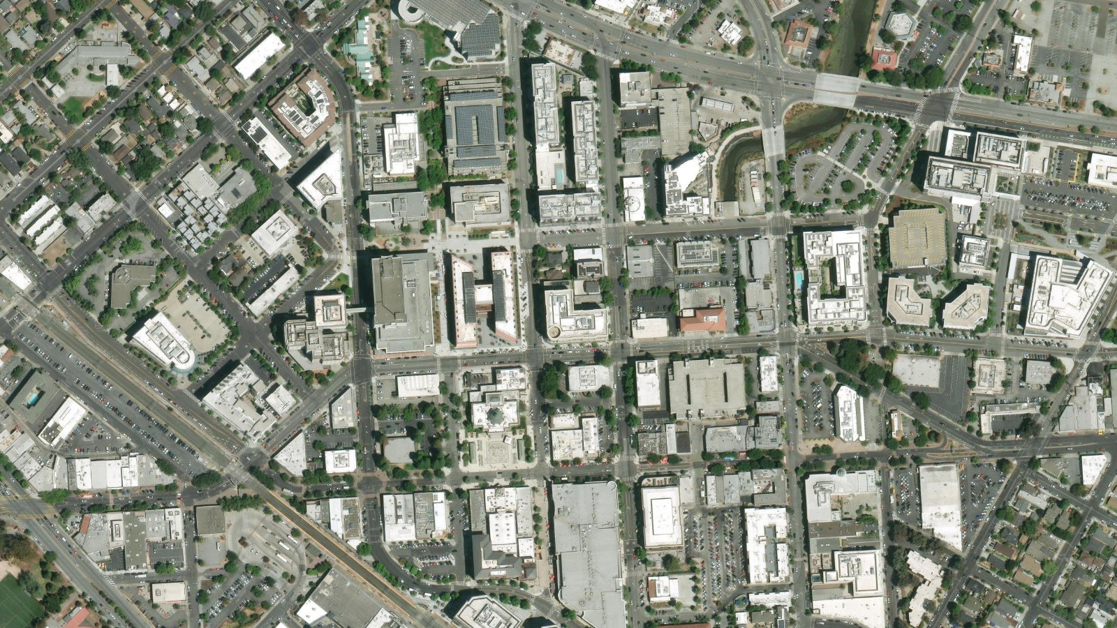 601 MARSHALL STREET, REDWOOD CITY, CA（本社・衛星）
