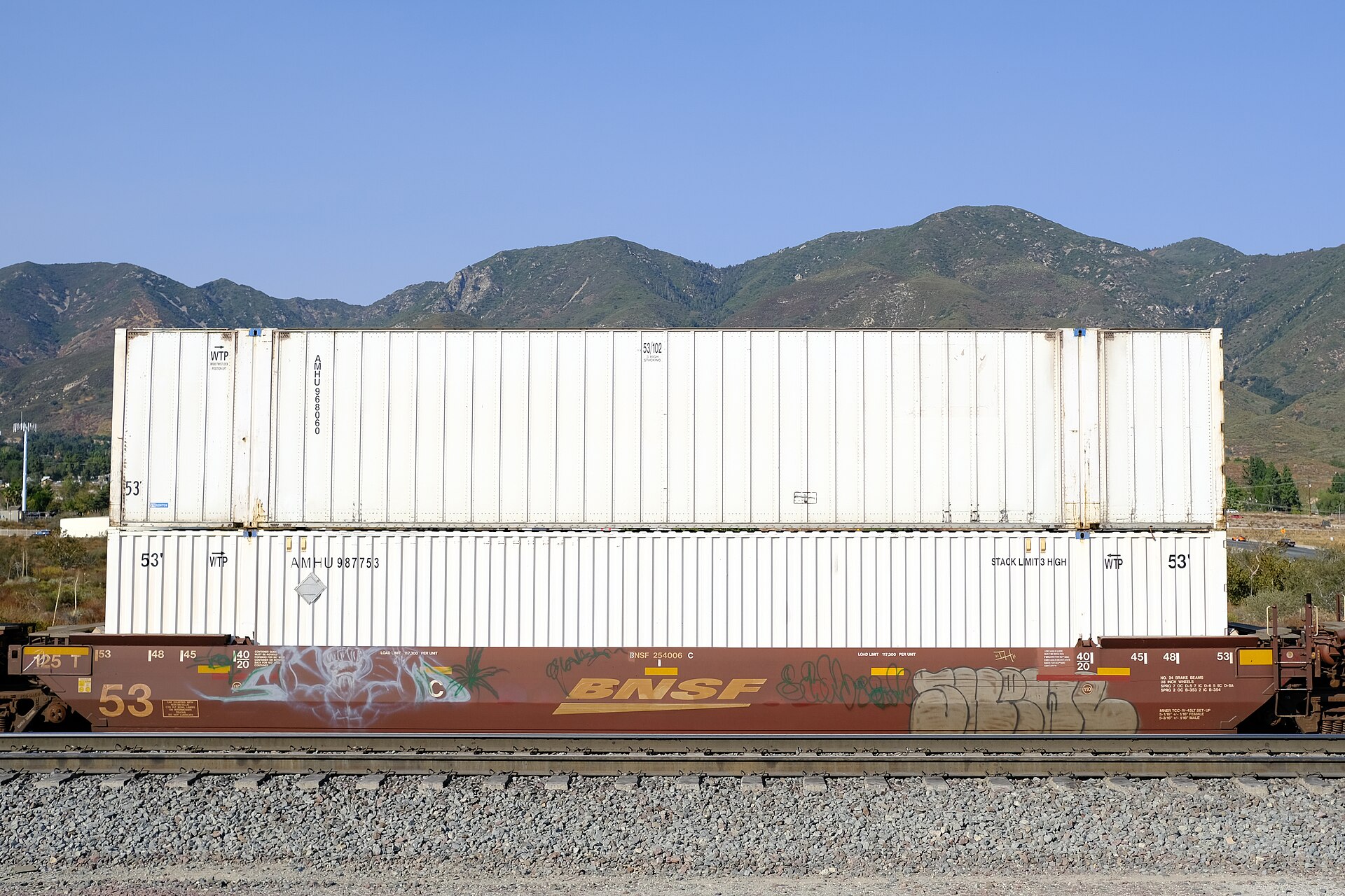 Benching SoCal Freight Graffiti - Oct. 16th 2020 (50498920358)