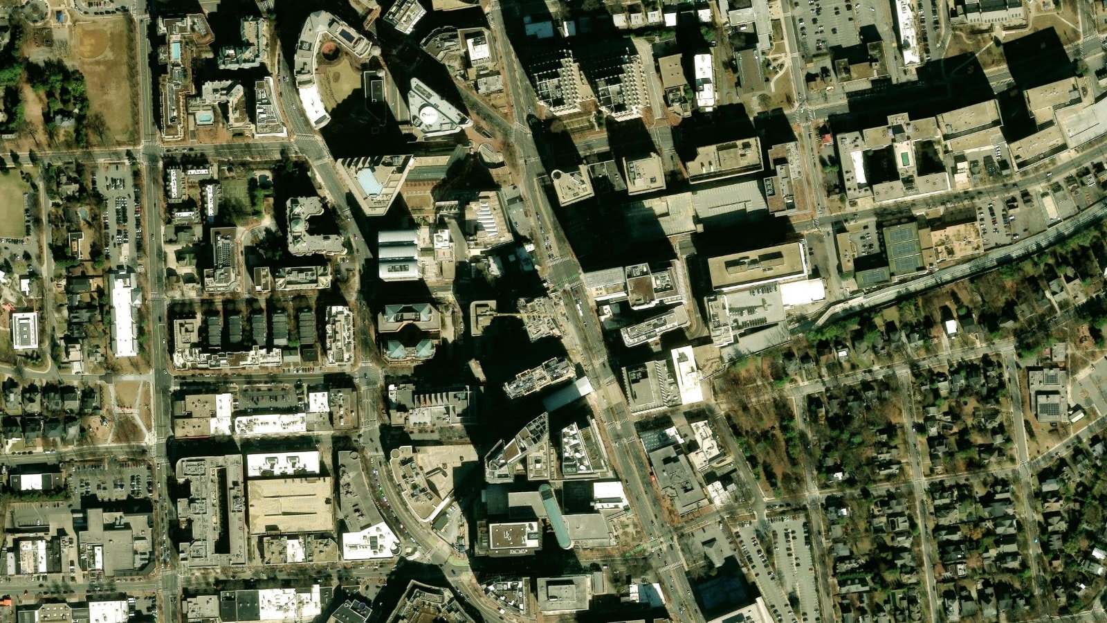 7373 WISCONSIN AVE, BETHESDA, MD(本社・衛星)