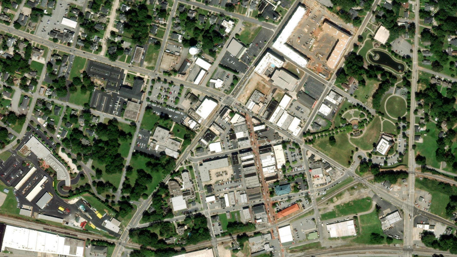 979 BATESVILLE ROAD, GREER, SC(本社・衛星)
