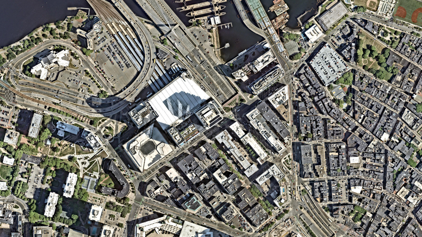 120 CAUSEWAY STREET, BOSTON, MA（本社・衛星）