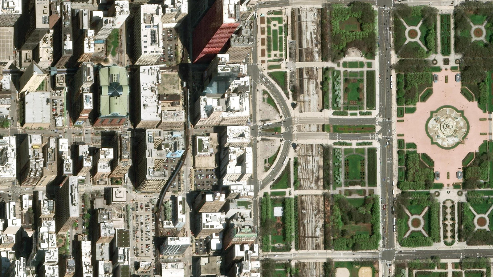 227 W. MONROE ST., 27TH, CHICAGO, IL（本社・衛星）