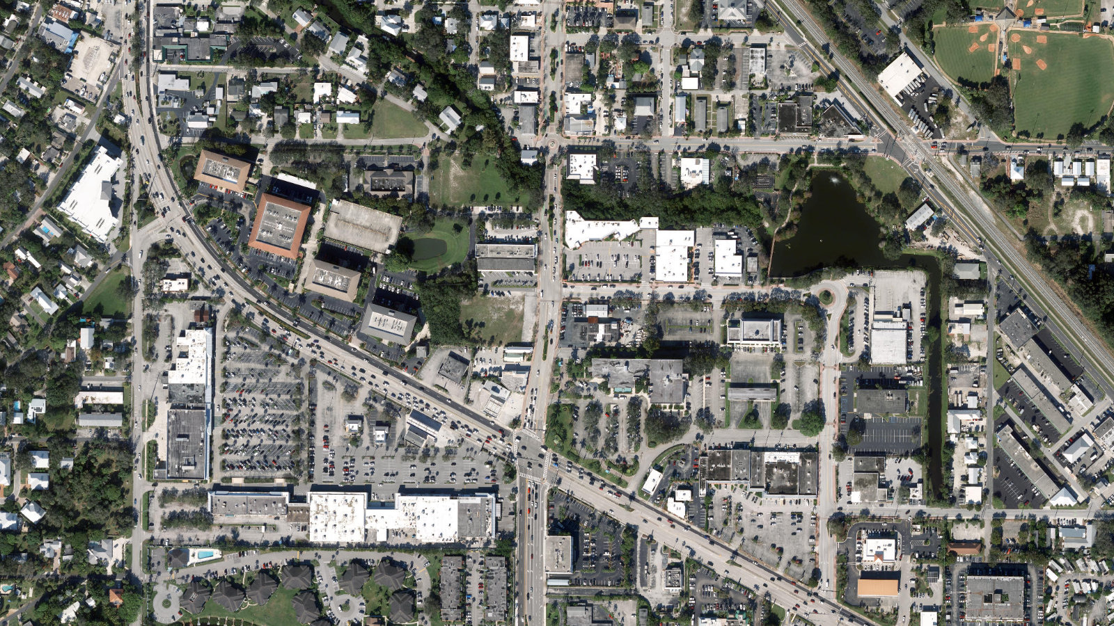 815 COLORADO AVE, STUART, FL(本社・衛星)