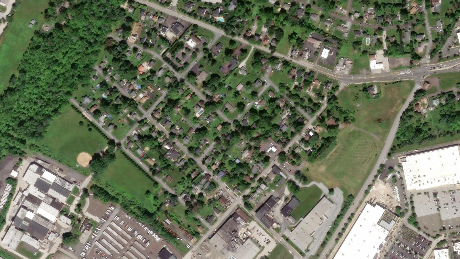 1 FREEDOM VALLEY DRIVE, OAKS, PA(本社・衛星)