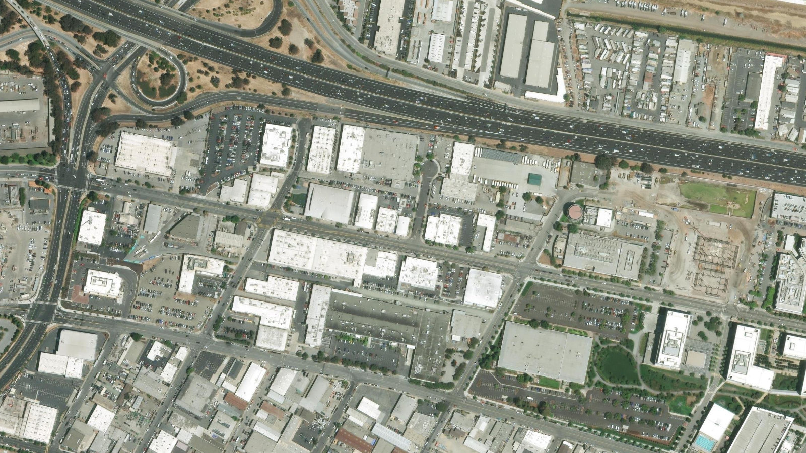 730 BROADWAY, REDWOOD CITY, CA（本社・衛星）