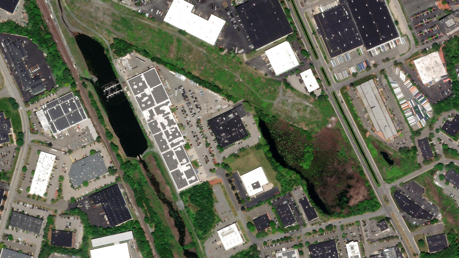 35 CABOT RD., WOBURN, MA(本社・衛星)