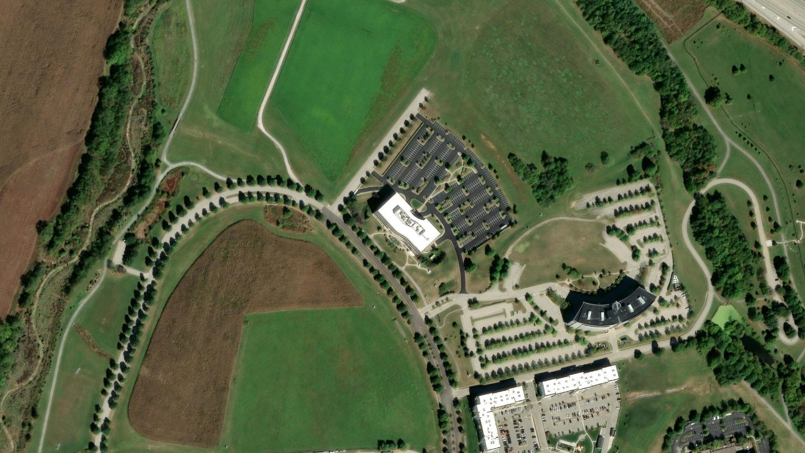 1000 TEMPUR WAY, LEXINGTON, KY（本社・衛星）