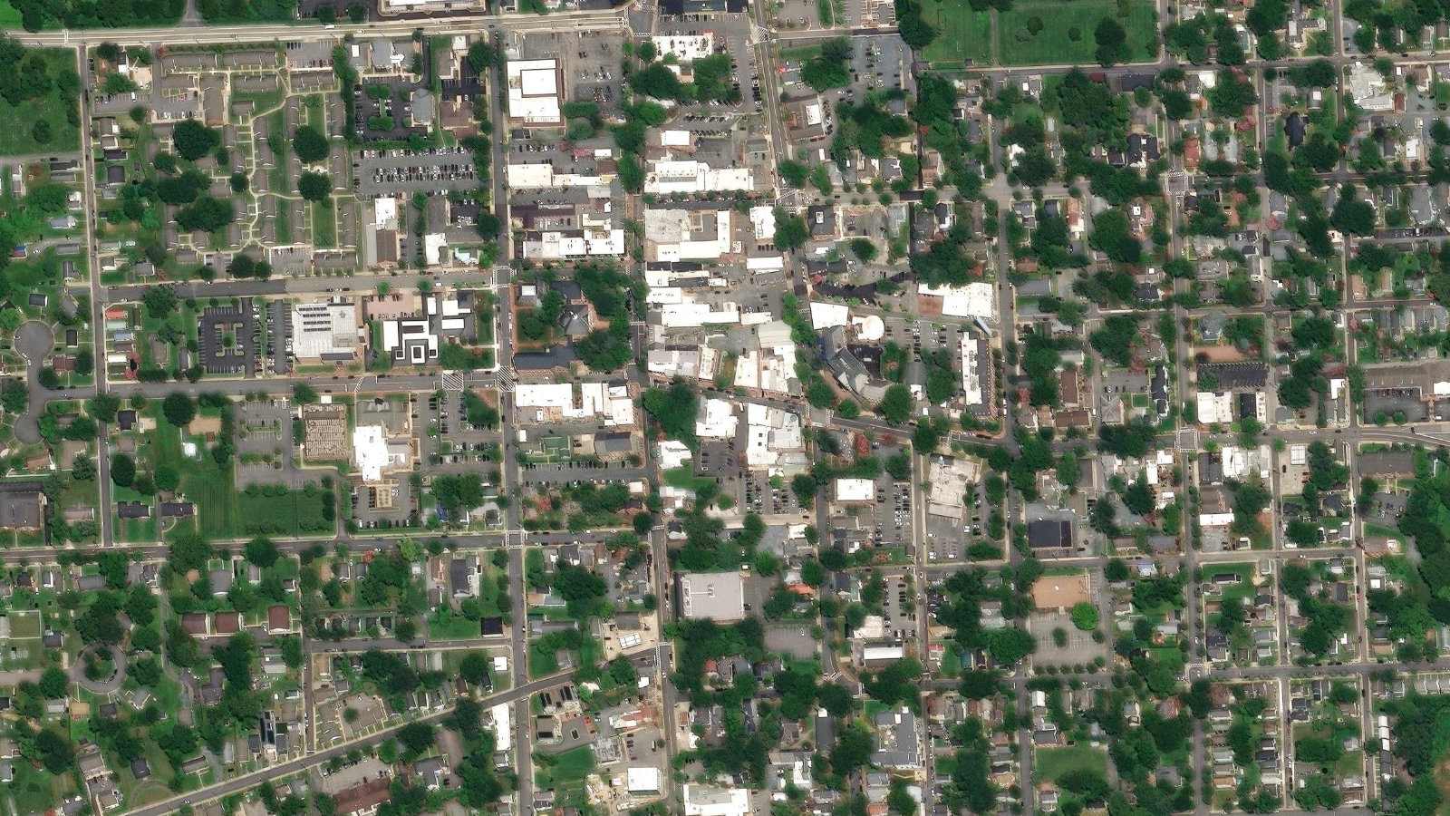 18 EAST DOVER STREET, EASTON, MD(本社・衛星)