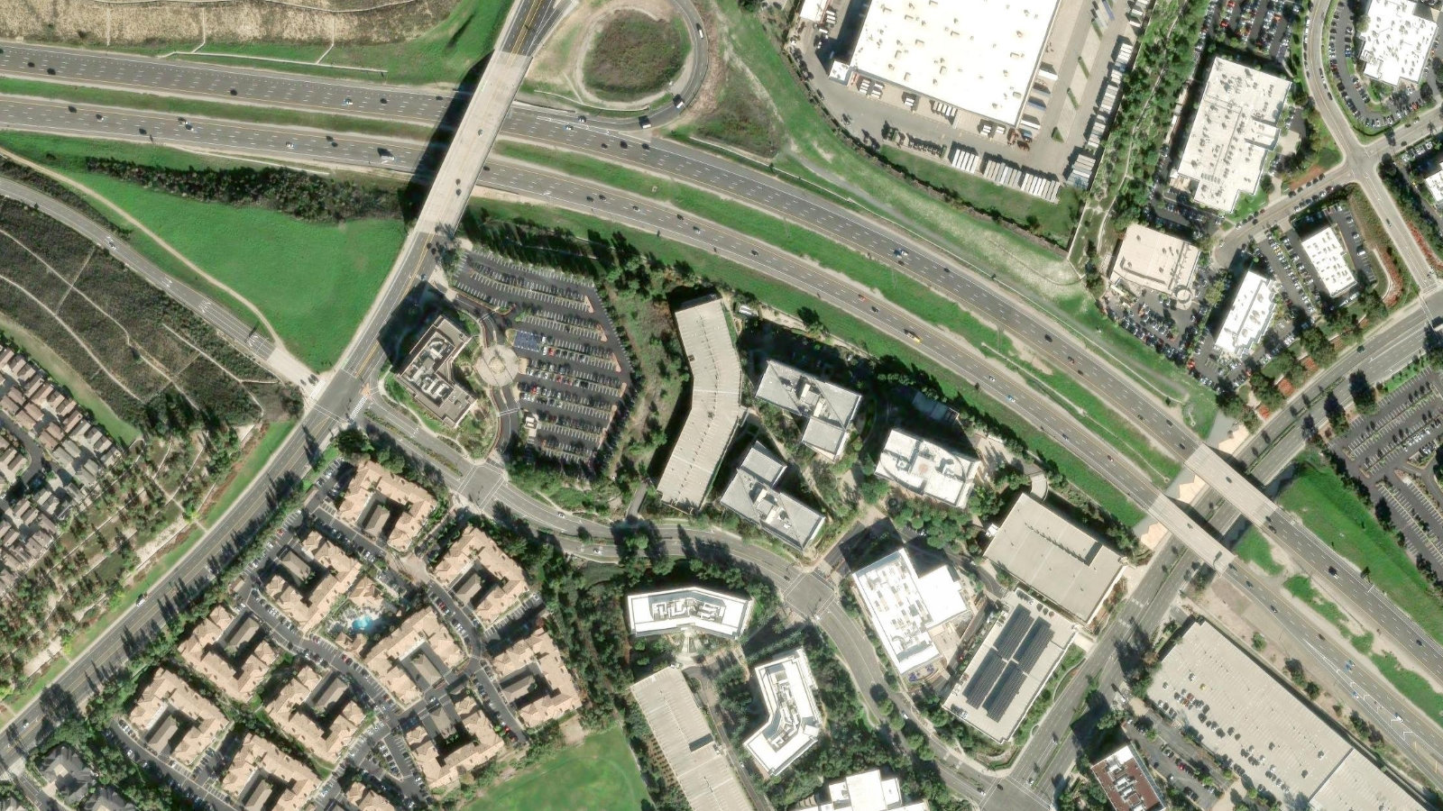 15 ENTERPRISE, ALISO VIEJO, CA(本社・衛星)