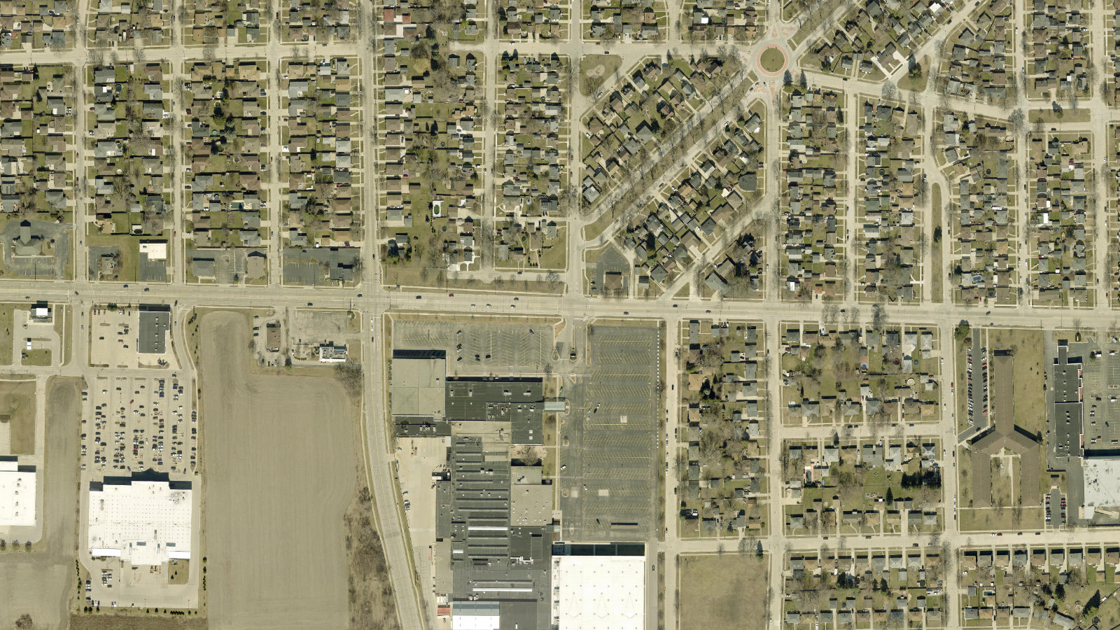 2801 80TH STREET, KENOSHA, WI（本社・衛星）