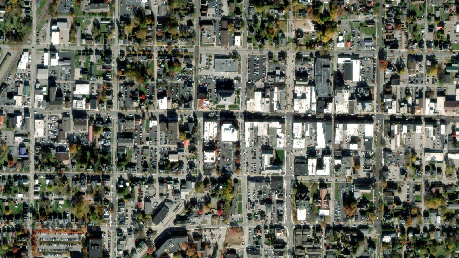 800 PHILADELPHIA STREET, INDIANA, PA（本社・衛星）