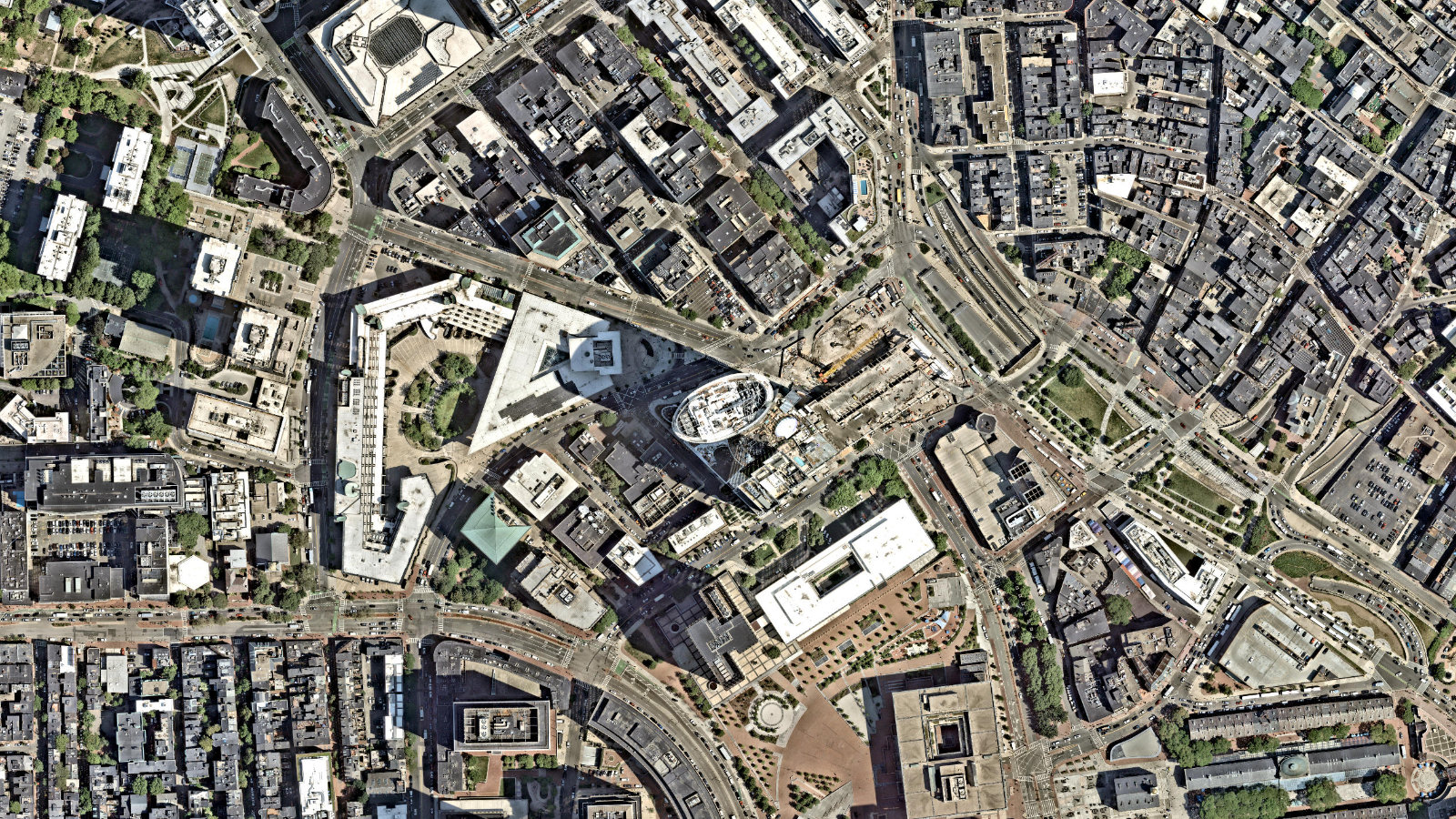 1 CONGRESS STREET, BOSTON, MA（本社・衛星）
