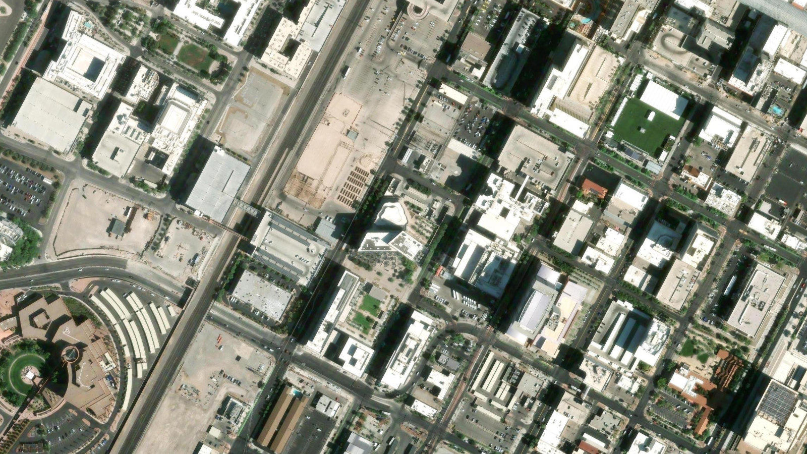 C/O SOUTHWEST GAS CORPORATION, LAS VEGAS, NV(本社・衛星)