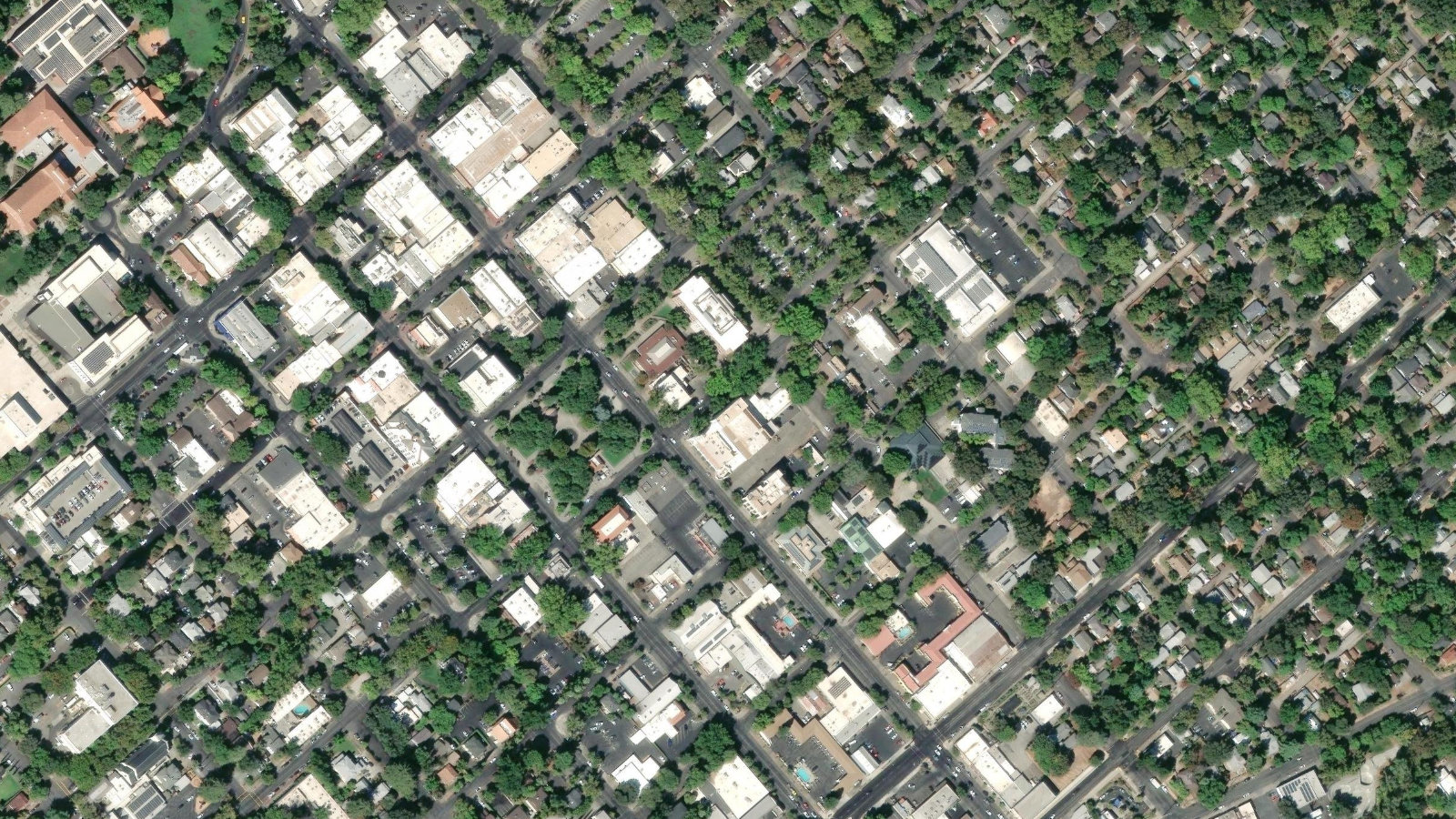TRICO BANCSHARES, CHICO, CA（本社・衛星）