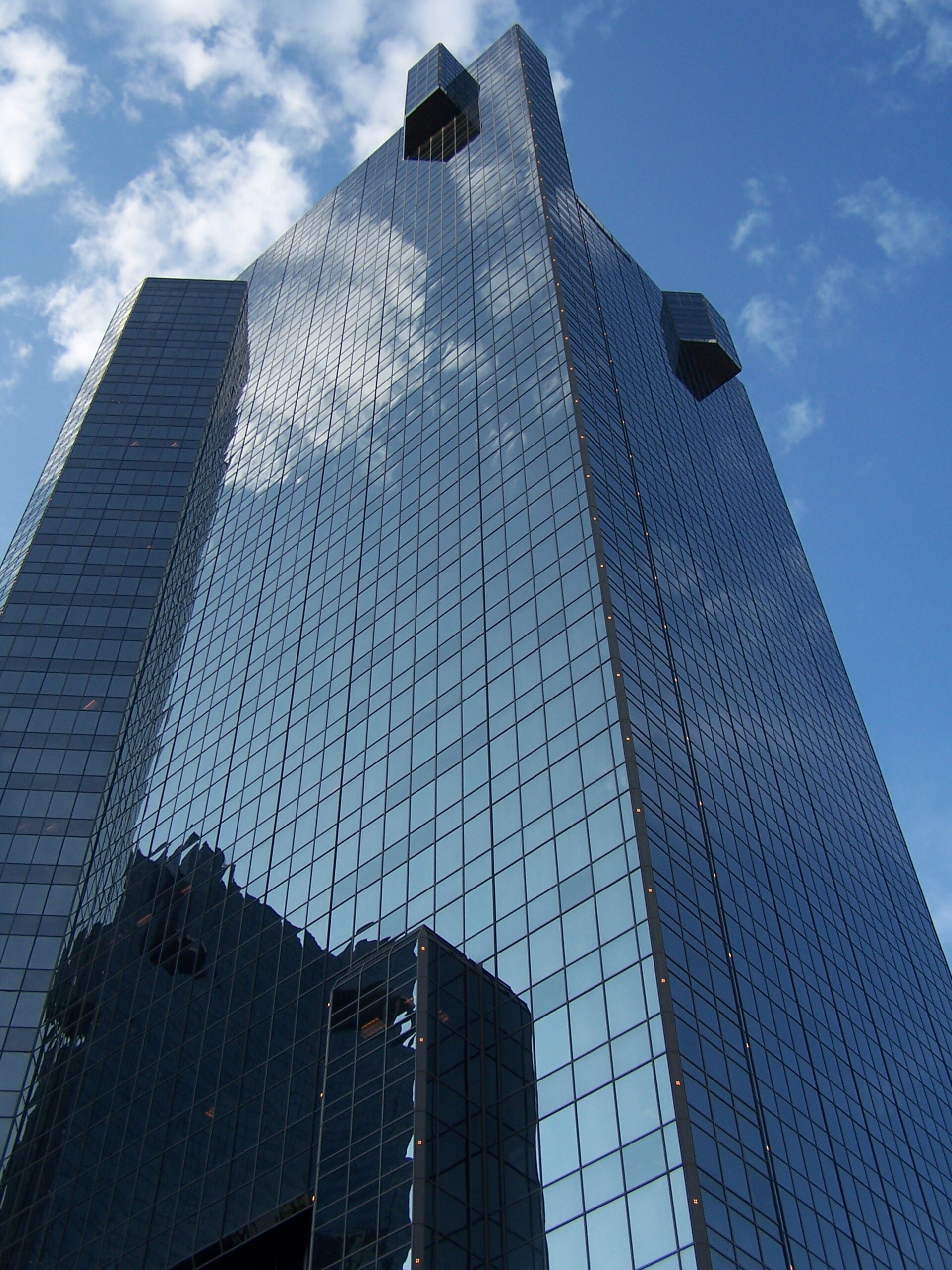 D. R. Horton Tower, Sundance Square