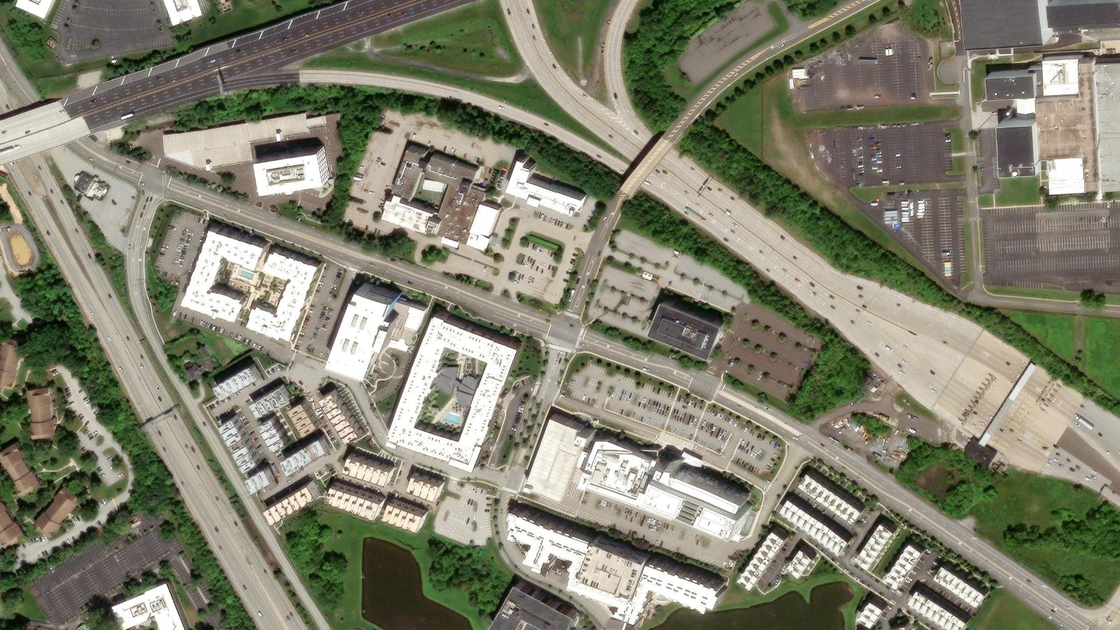 500 N GULPH RD, KING OF PRUSSIA, PA(本社・衛星)