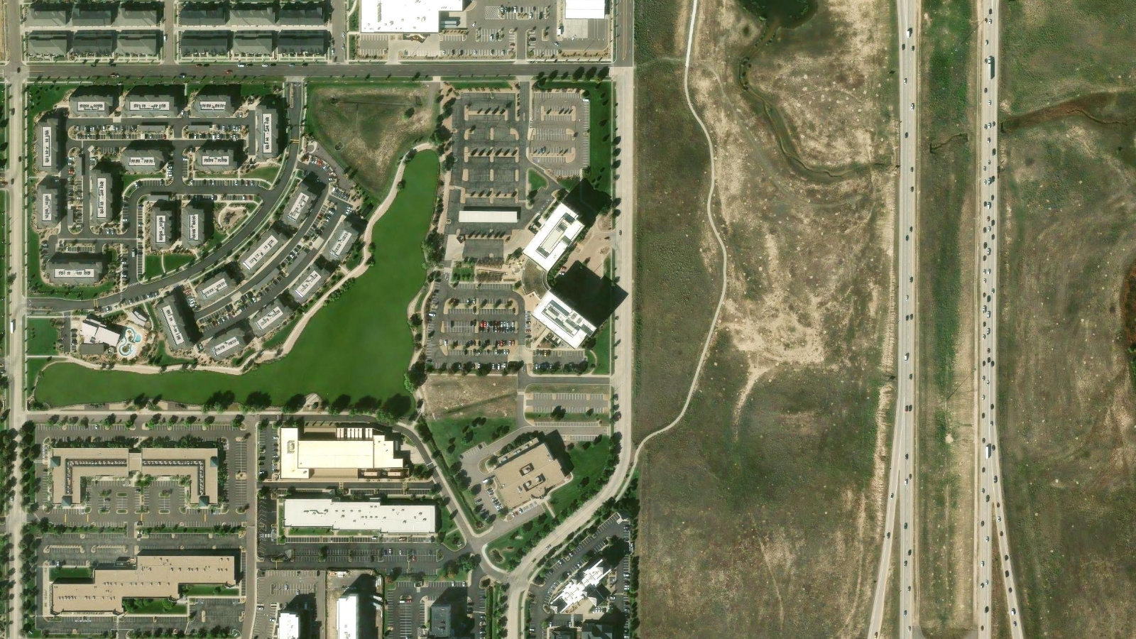 4545 AIRPORT WAY, DENVER, CO（本社・衛星）